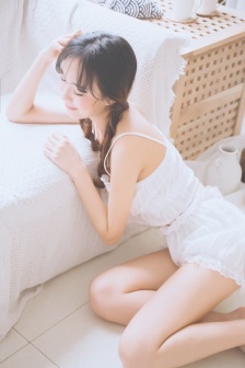 一面亲着一面膜胸口